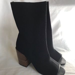 Kelsi dagger Brooklyn macey Black Bootie Size 8